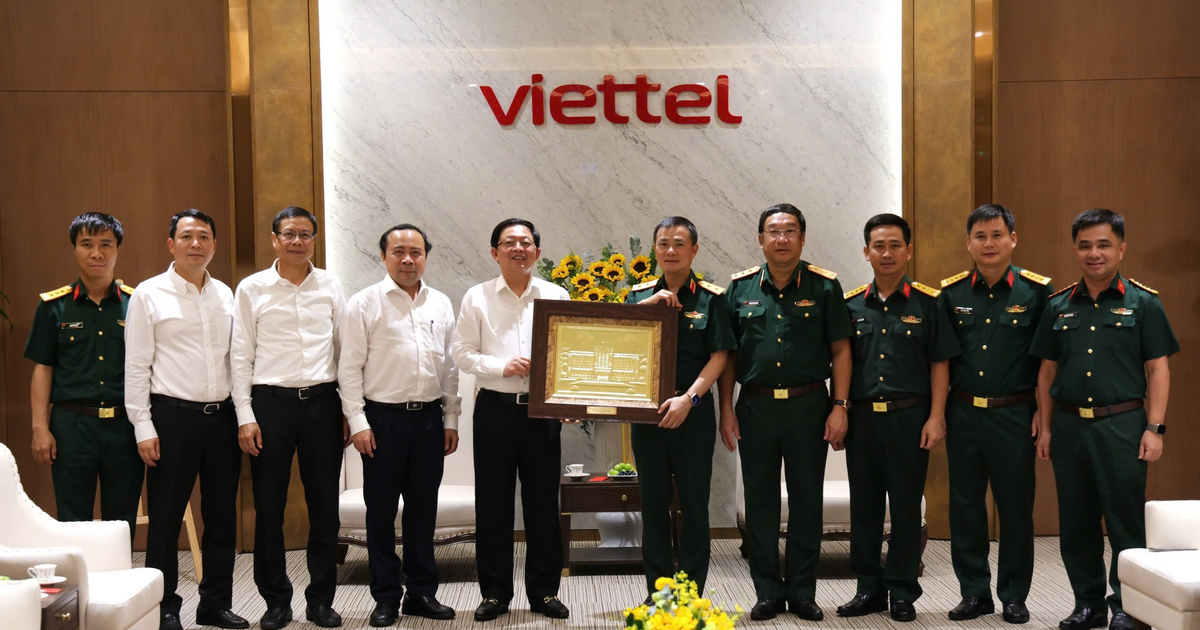 Phó Thủ tướng Hồ Quốc Dũng làm việc với Viettel về nghiên cứu, phát triển khoa học, công nghệ, chuyển đổi số