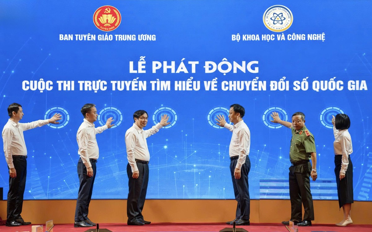 Tập trung 7 nhiệm vụ trọng tâm, thúc đẩy chuyển đổi số quốc gia đi vào thực chất