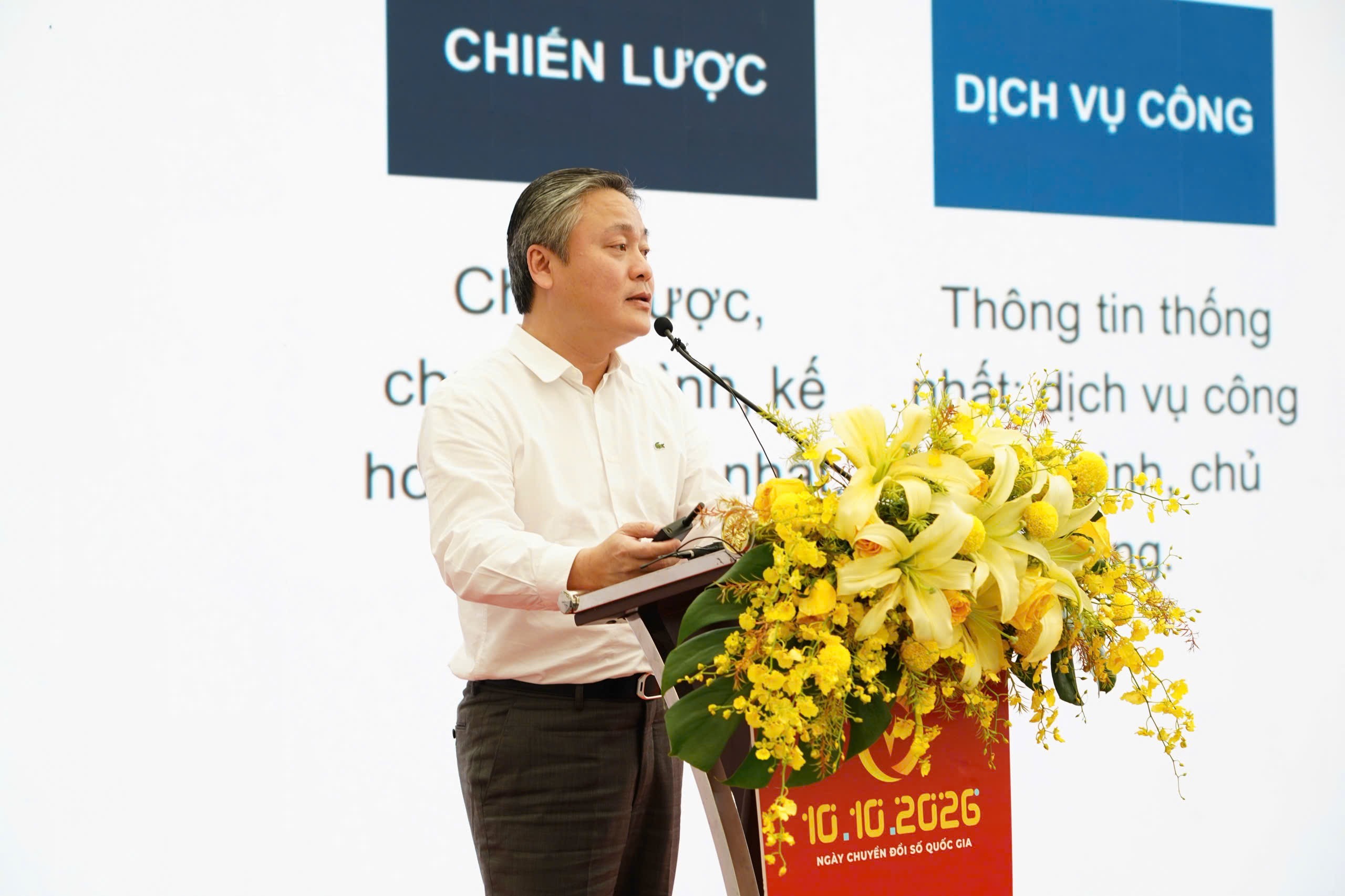 Chuyển đổi số phải đi thẳng v&agrave;o những b&agrave;i to&aacute;n thực tiễn- Ảnh 2.