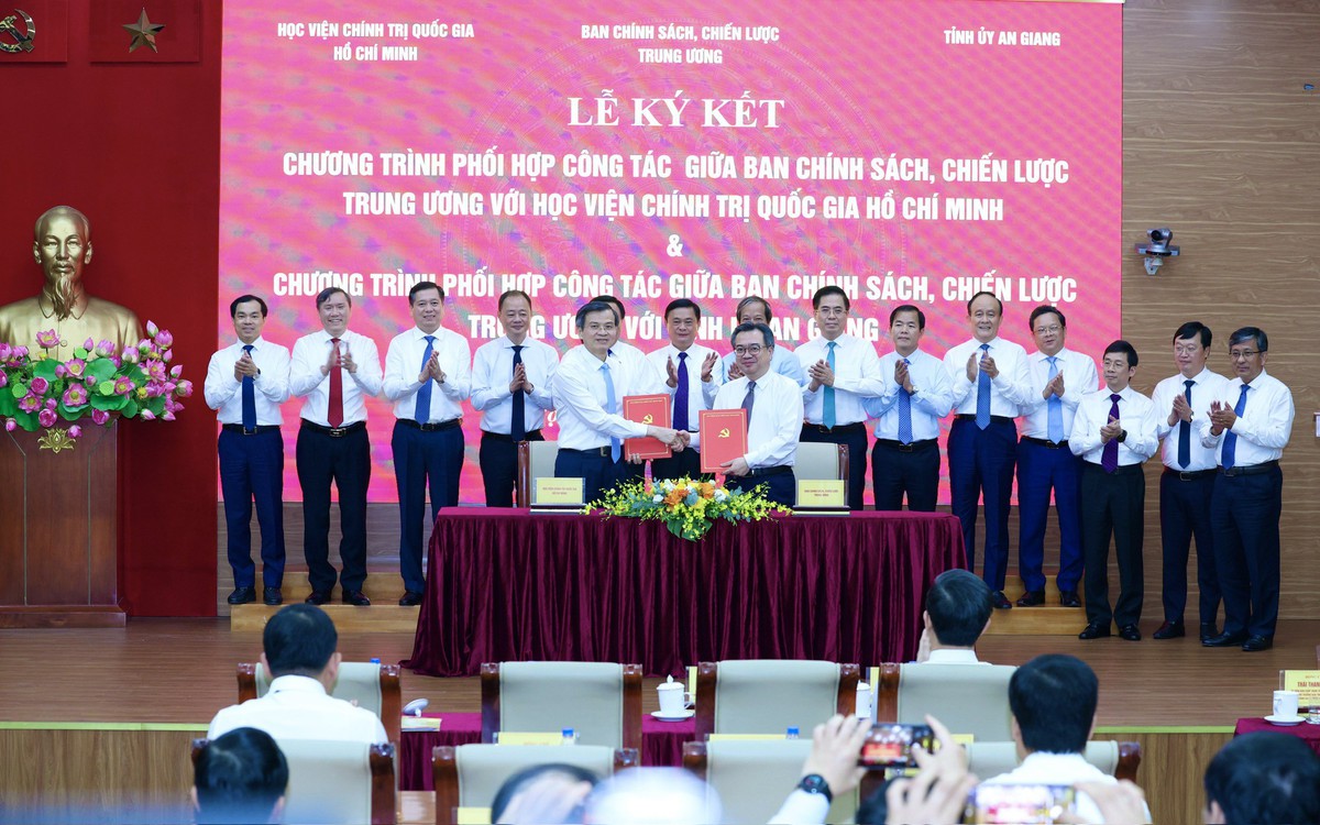 Kết nối nghiên cứu, thúc đẩy phát triển khoa học, công nghệ, đổi mới sáng tạo và chuyển đổi số